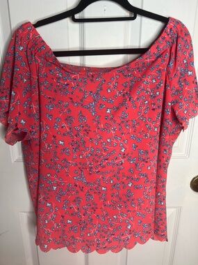 Elle Coral Pink Floral Blouse with Scalloped Hem